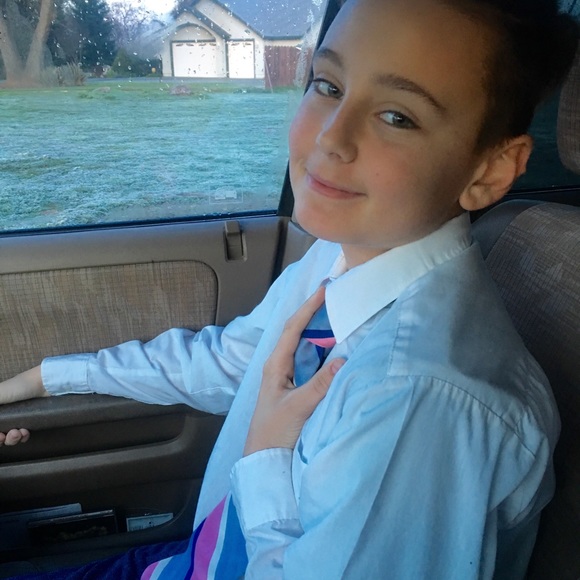 Meet your Posher, Sierra - Picture 4 of 6